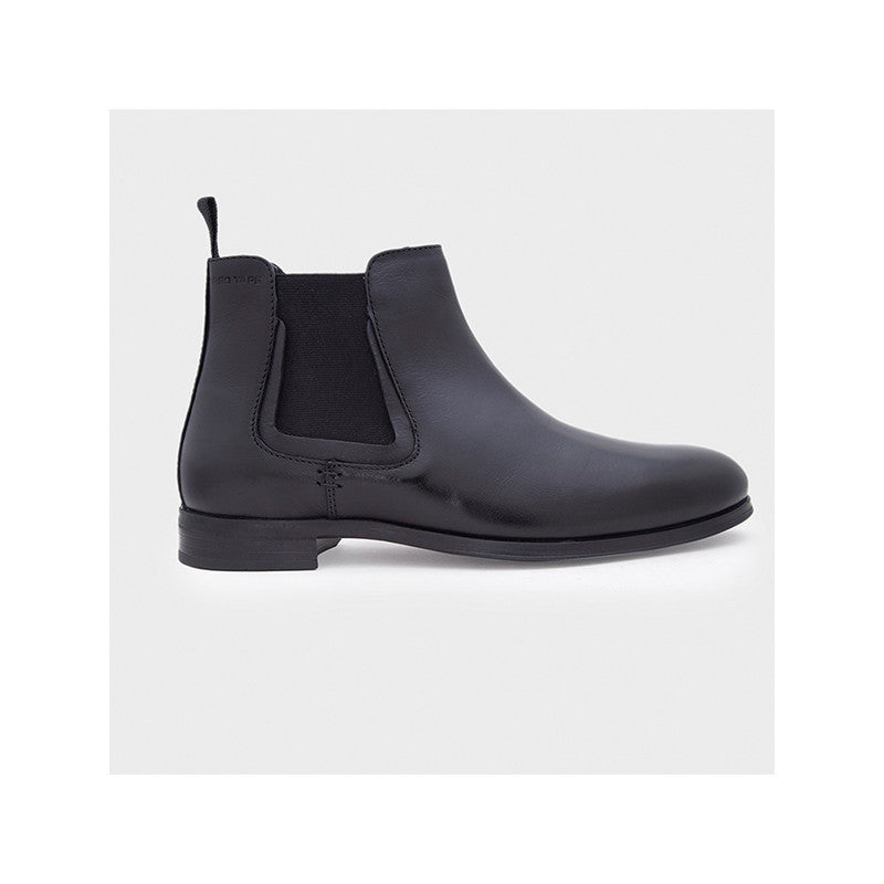RedTape Genuine Leather Chelsea Boots for Men | Soft Cushioned Insole, Slip-Resistance, Dynamic Feet Support, Arch Support & Shock Absorption
